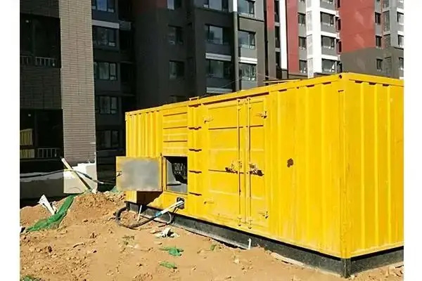 淮滨发电机租赁中燃油压力过低会对发动机的哪些部件造成损坏？